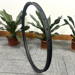 Super Light 29er MTB Carbon Rims 36mm Width 23mm Profile Asymmetrical Tubeless
