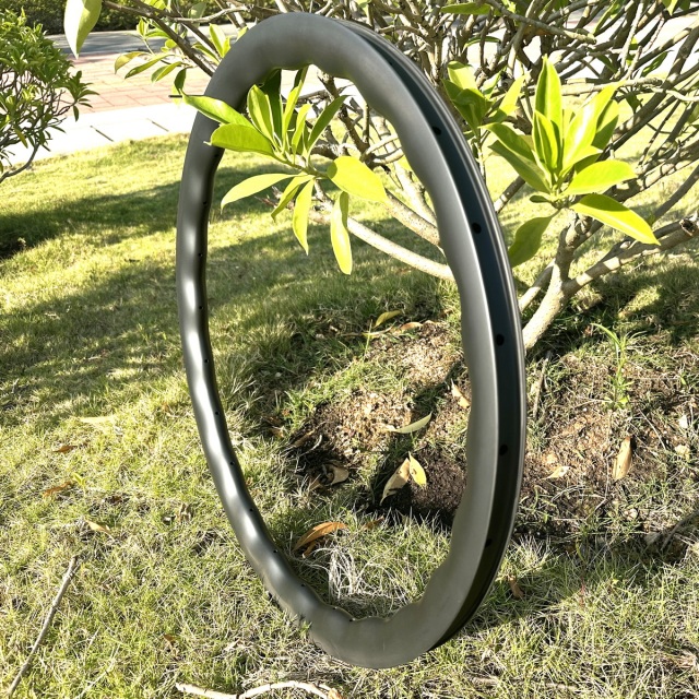 700C Wave Design Gravel Carbon Rims Super Light 31mm External Width 25mm Inner Width Tubeless Width Hook