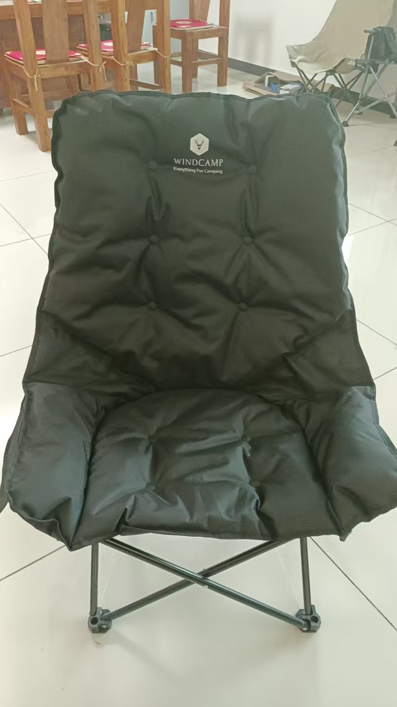 Foldable camping chair--portable, easy-carrying, comfortable good load-bearing capacity