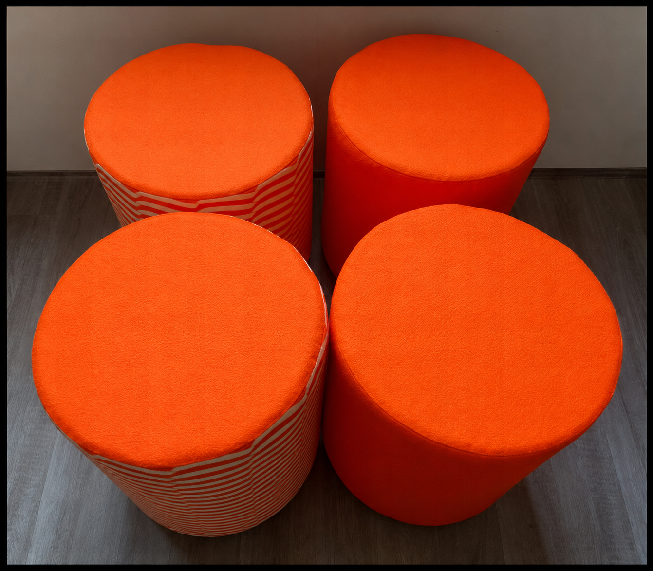 Round promotional stool