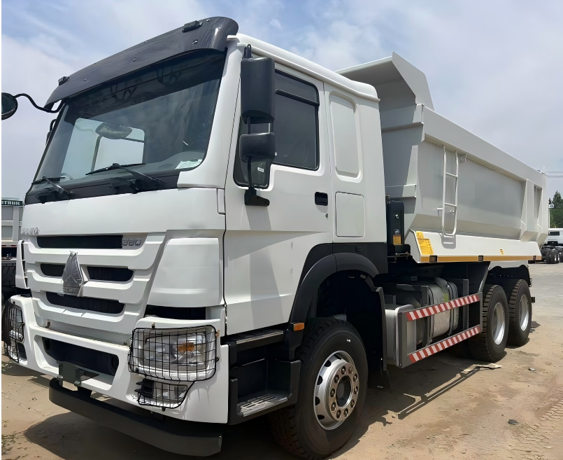 SINOTRUCK HOWO 6*4 DUMP TRUCK