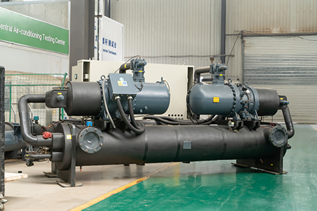 مبرد المياه المبردة بالمياه