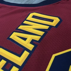 MensLeBron James Maroon Swingman Player Jersey - Icon Edition