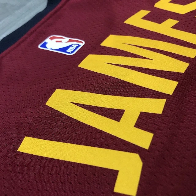 MensLeBron James Maroon Swingman Player Jersey - Icon Edition