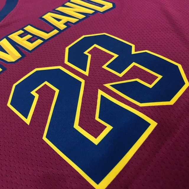 MensLeBron James Maroon Swingman Player Jersey - Icon Edition