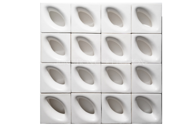 Glazed tile