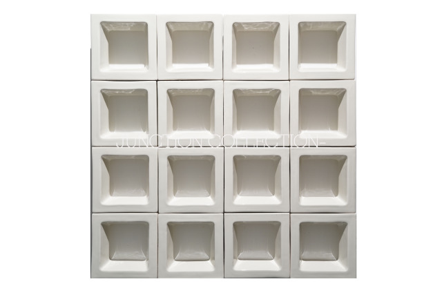 Glazed tile