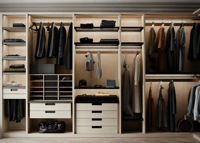 New Design Bedroom Furniture Wooden Plywood MDF Modern Simple Home Wardrobe Customized Size
