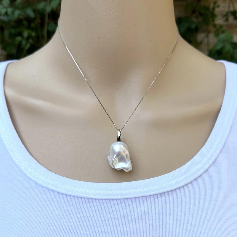 15-17mm White Large Freshwater Baroque Pearl Pendant With 7mm Hoop