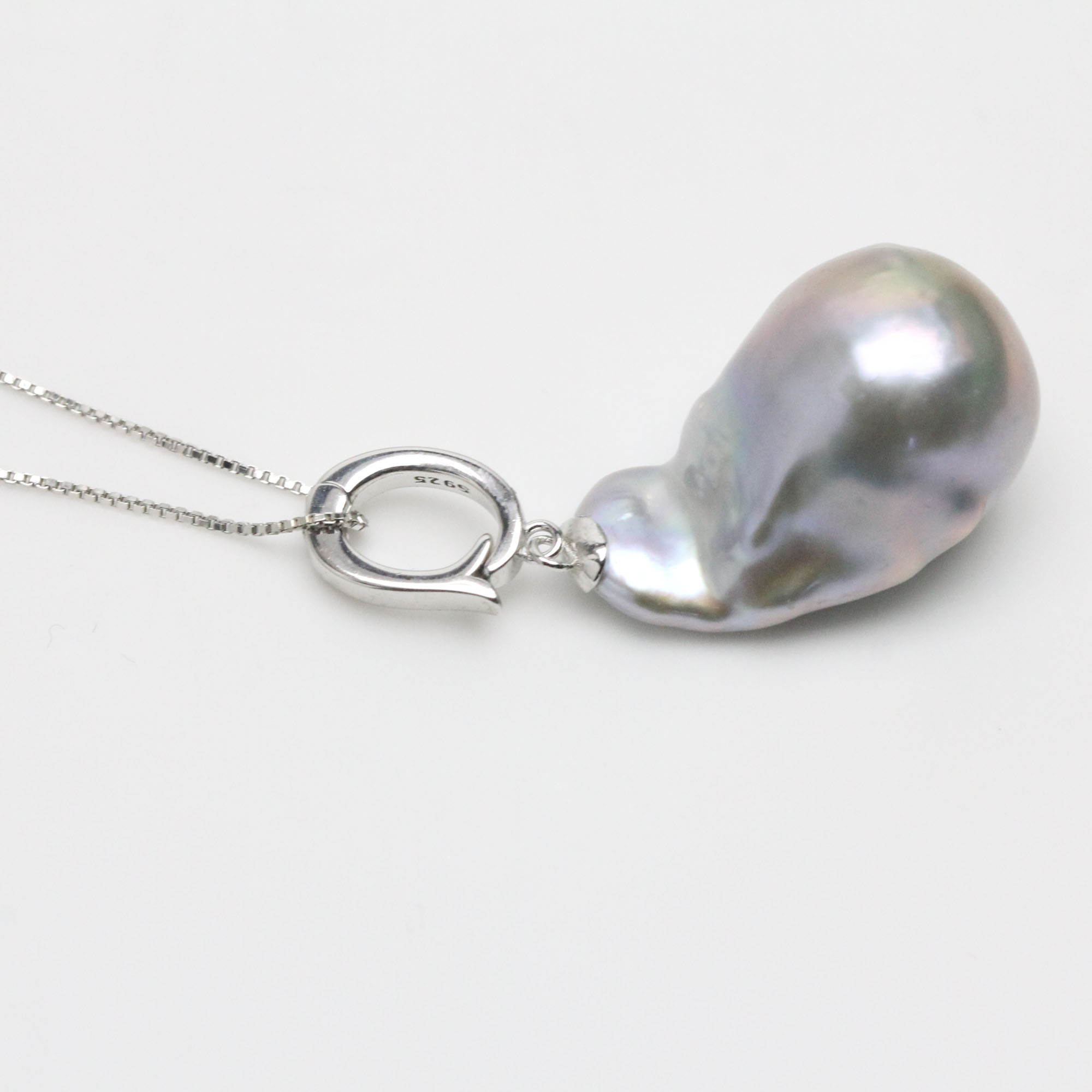 gray baroque pearl pendant
