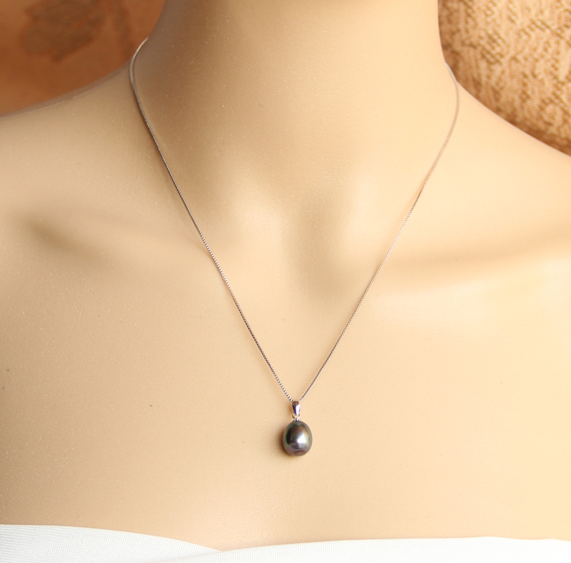 Drop Black Pearl Pendant Necklace