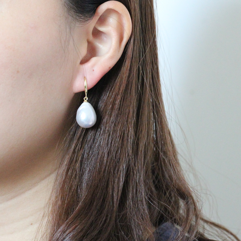 15-17mm White Flameball Freshwater Baroque Pearl Danlge Earrings