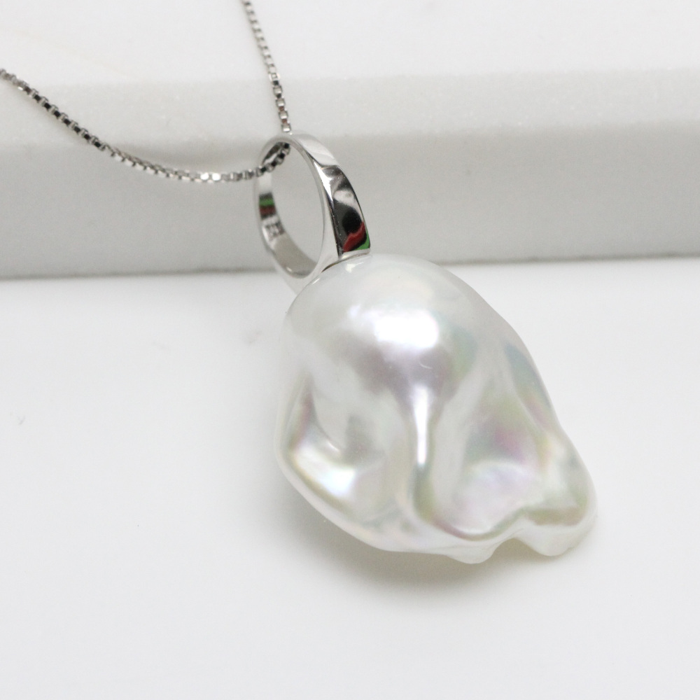 big bail pearl pendant

