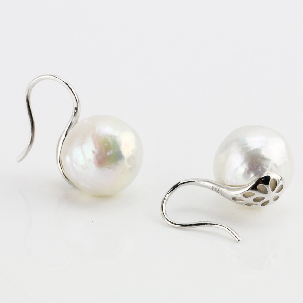 large pearl earrings
