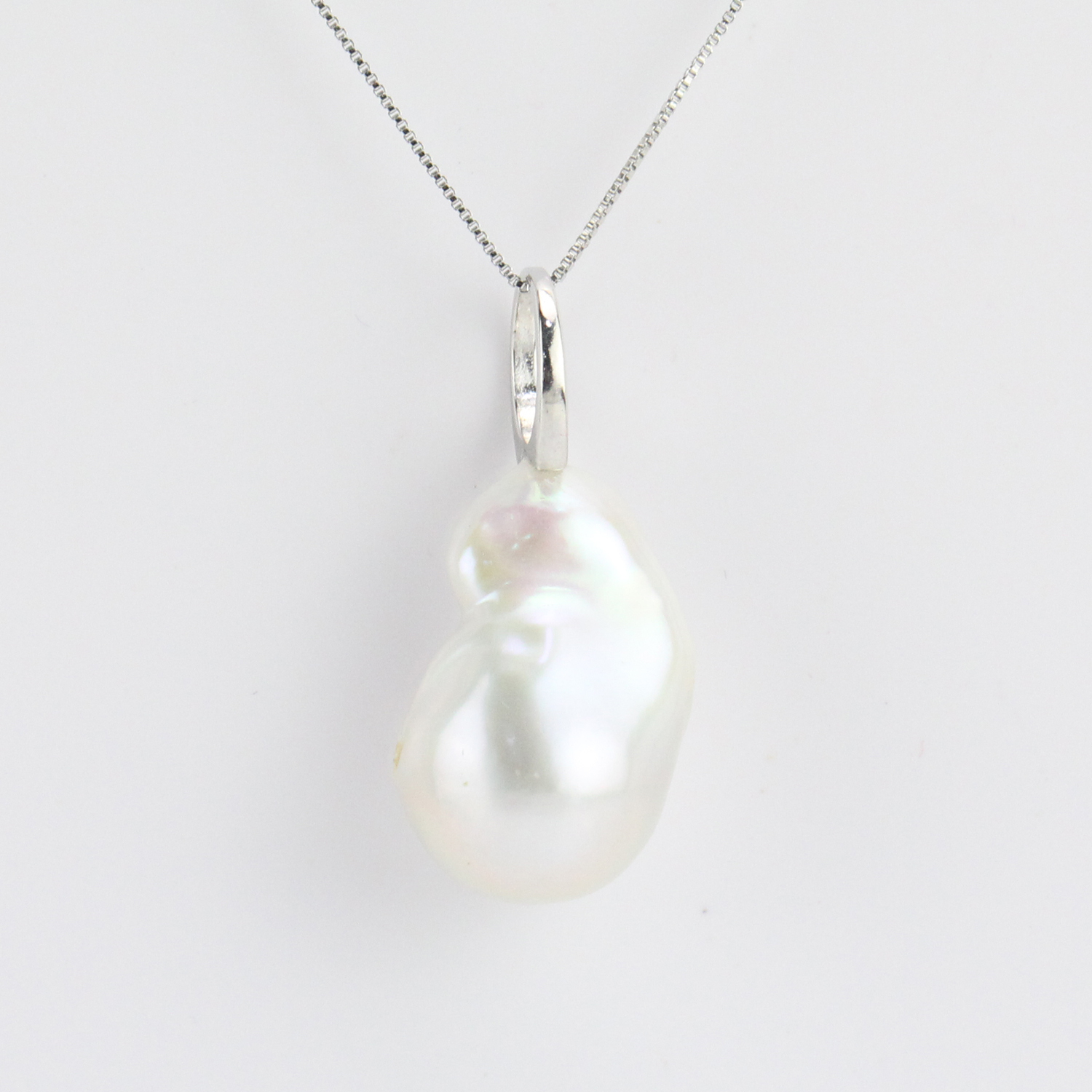 detachable pendant baroque pearl 