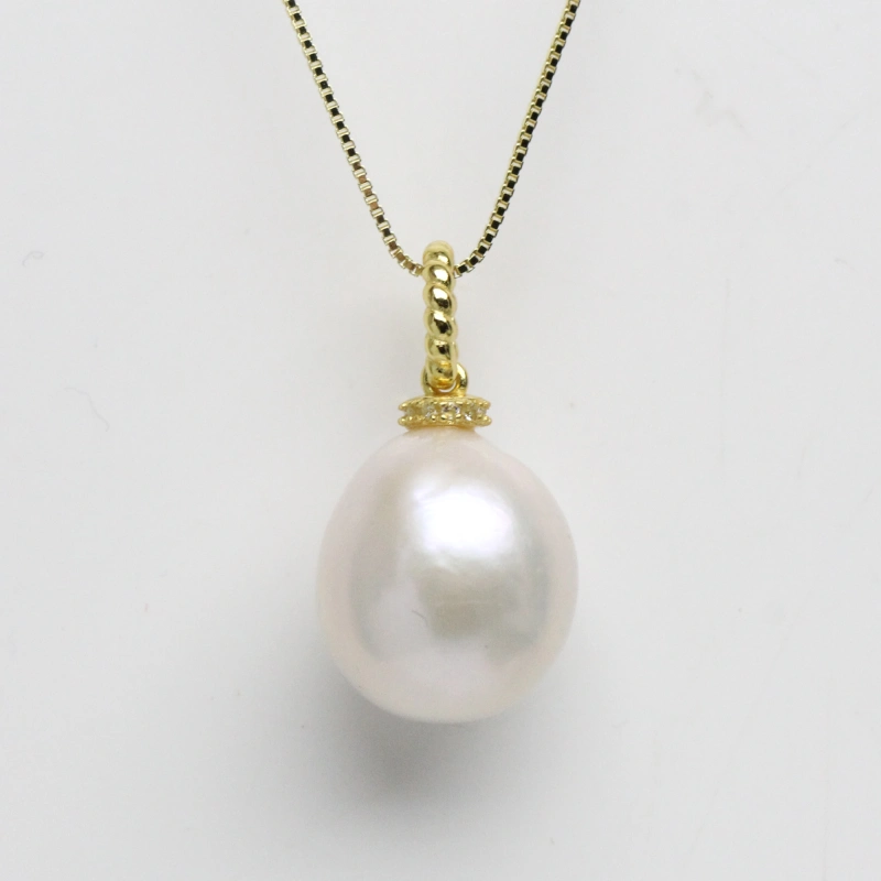 Large Pearl Pendant Necklace