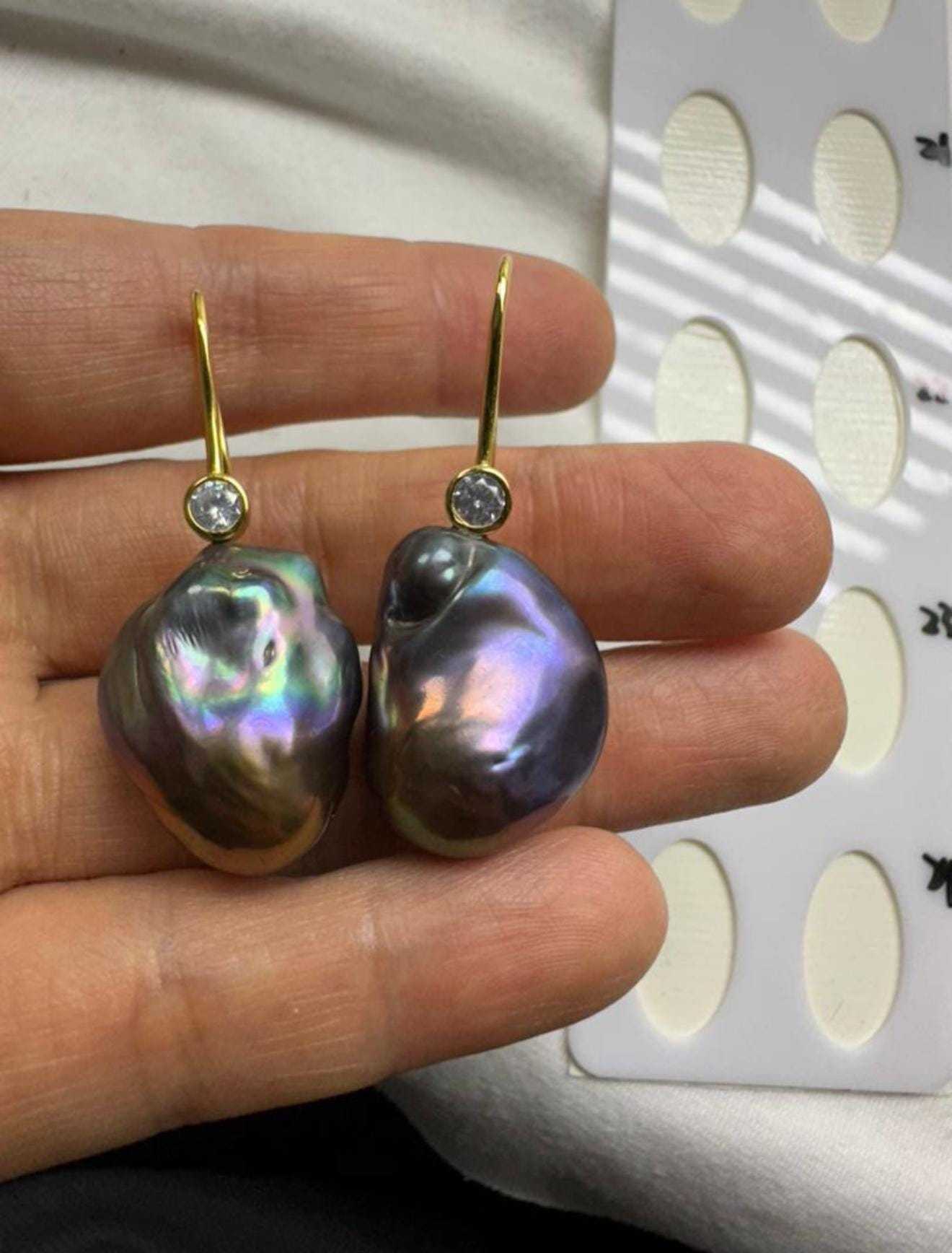 sample order-10pairs of glass bead earrings