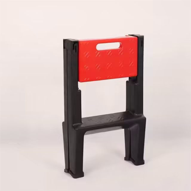 Easy Access Car Wash Tool Foldable Plastic Ladder Stool for Car Detailing Climbing Access