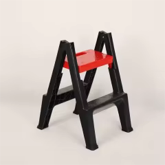 Easy Access Car Wash Tool Foldable Plastic Ladder Stool for Car Detailing Climbing Access
