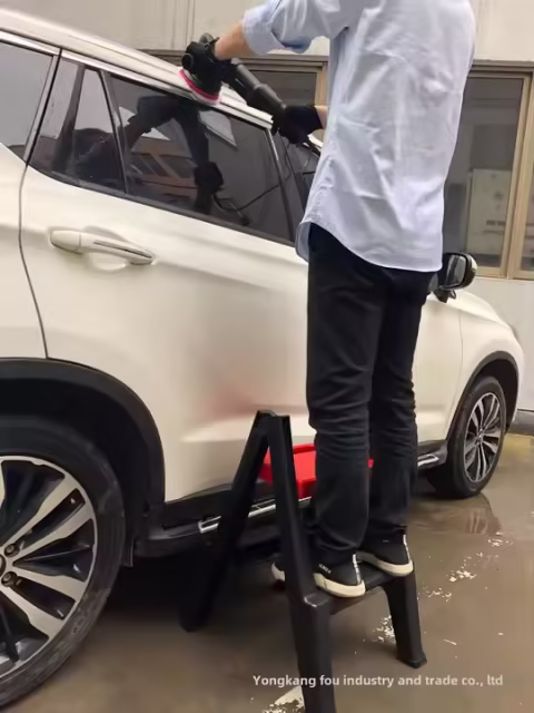 Easy Access Car Wash Tool Foldable Plastic Ladder Stool for Car Detailing Climbing Access