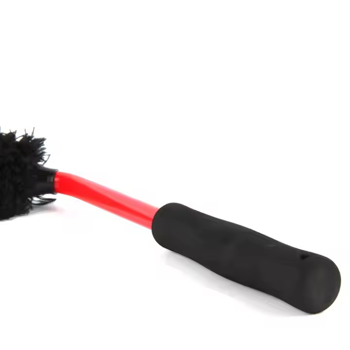 2-Piece Set Soft Microfiber Bending Car Tire Wheel Hub Detailing Brush Plastic and EVA Material for Auto Care Washing Cleaning