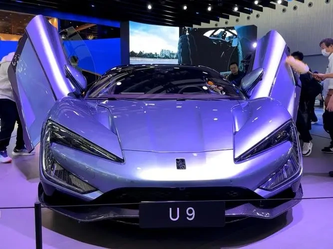 YangWang U9,chincarcar
