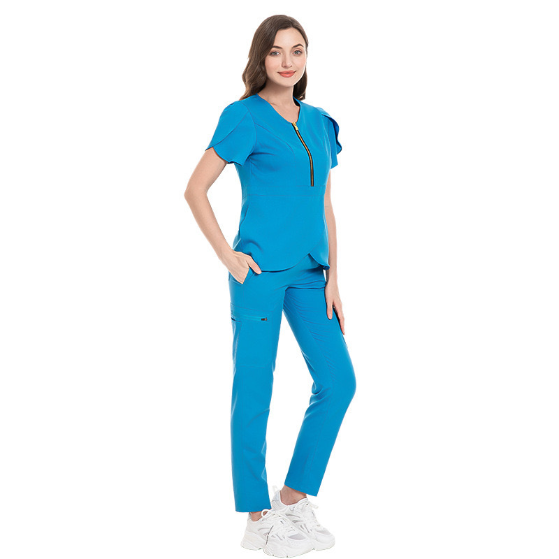V-neckline with zipper