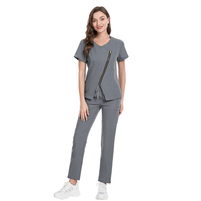 Diagonal zipper style