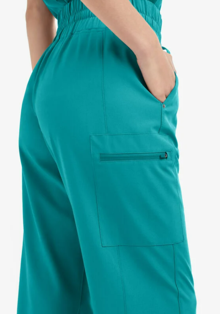 Fashionable and Functional: The Perfect Medical Scrub set for Healthcare Professionals