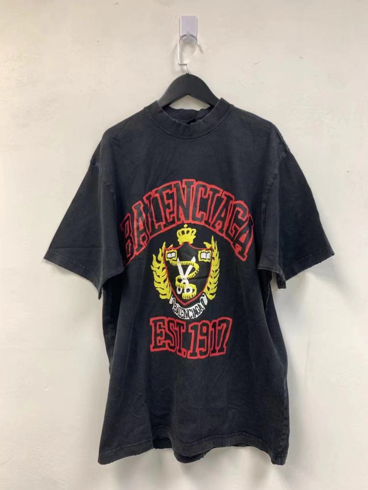 BALENCIAGA