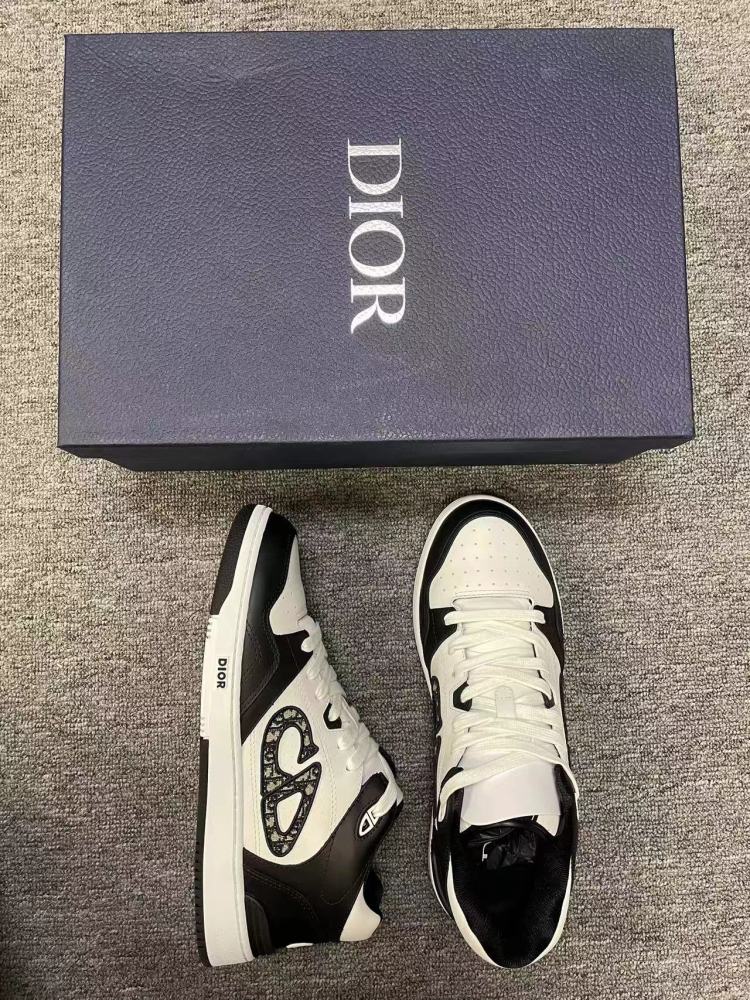 DIOR