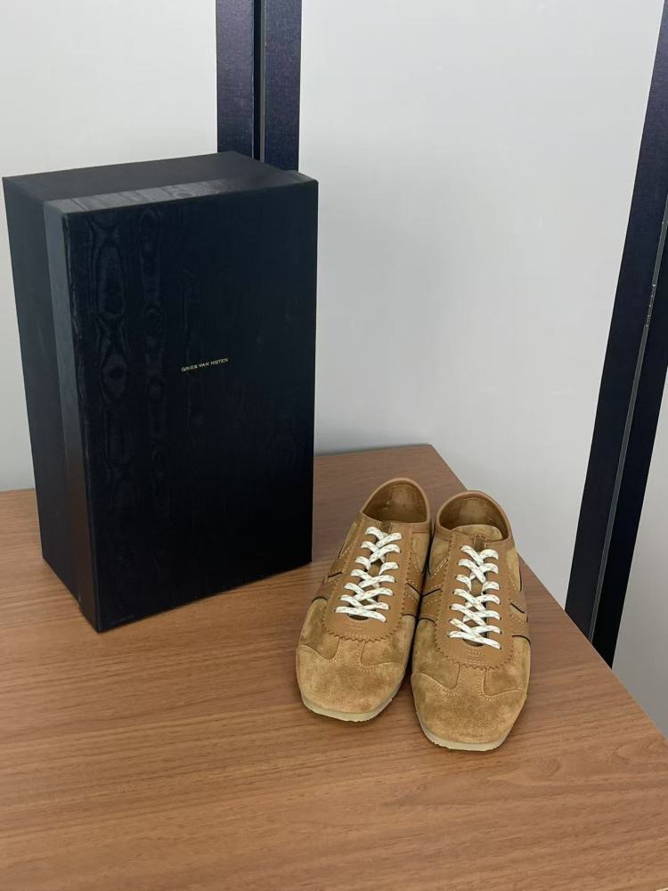 DRIES VAN NOTEN