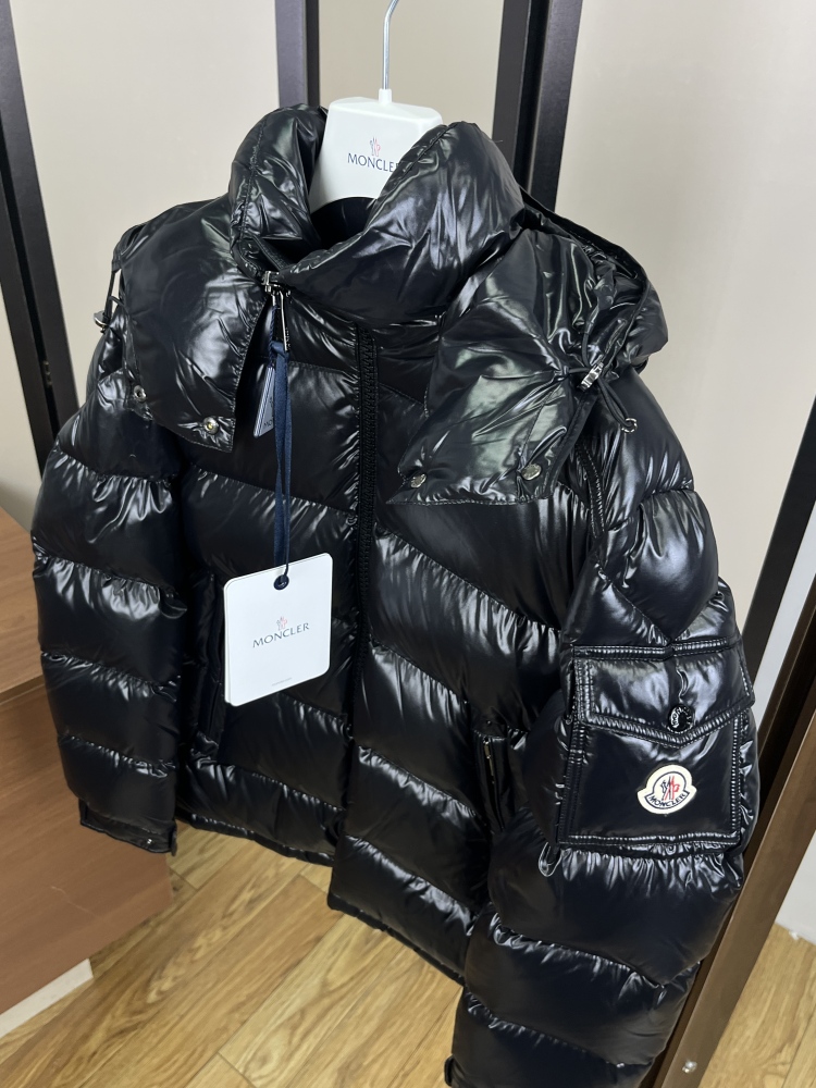 MONCLER