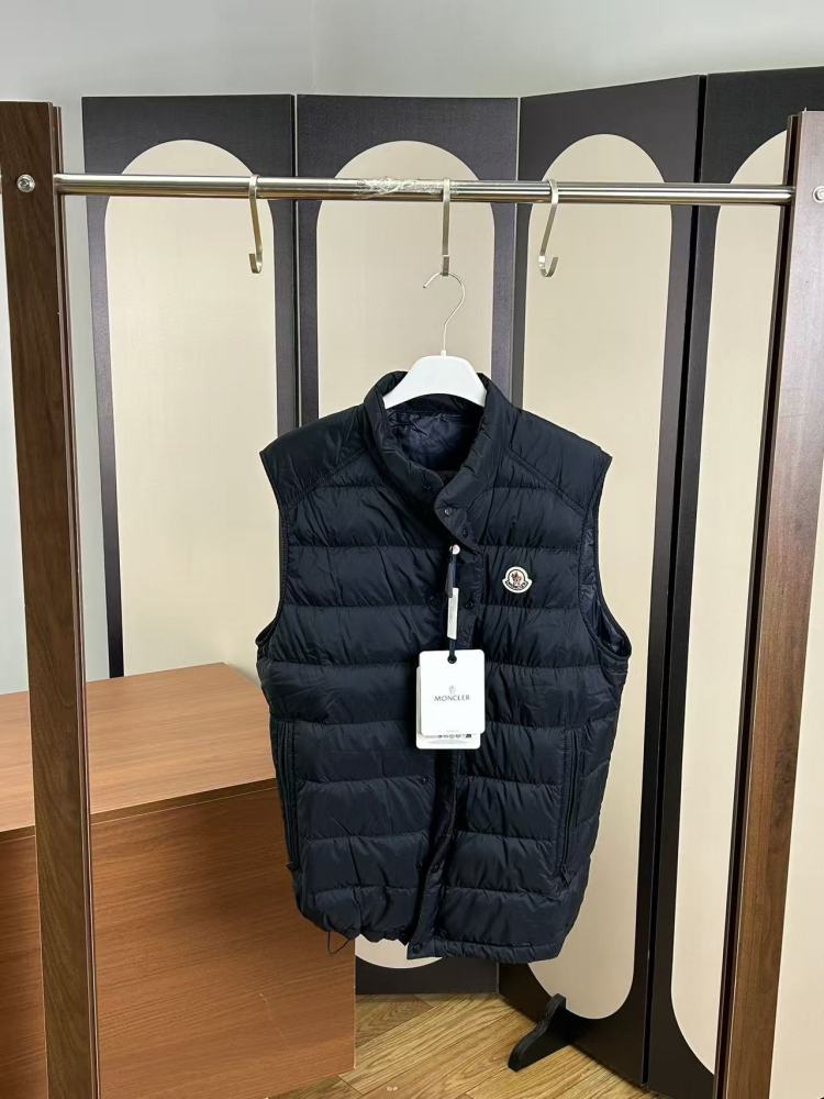 MONCLER