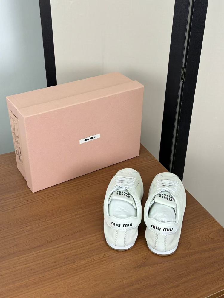 MIU MIU