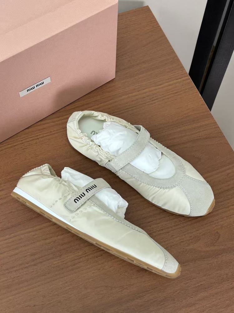 MIU MIU