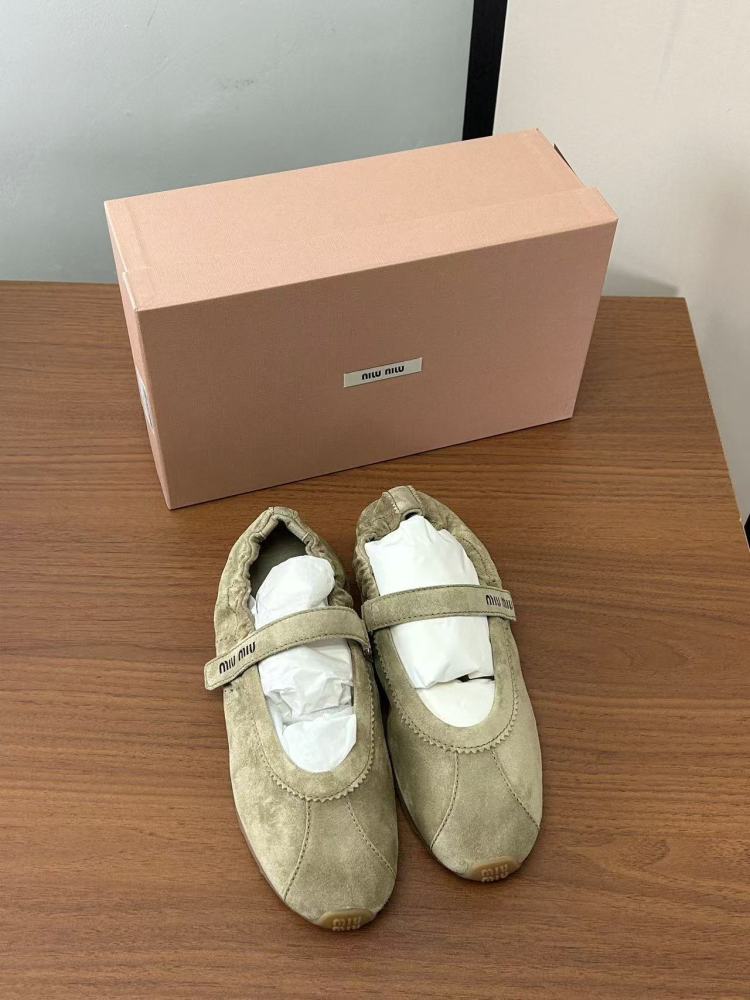 MIU MIU