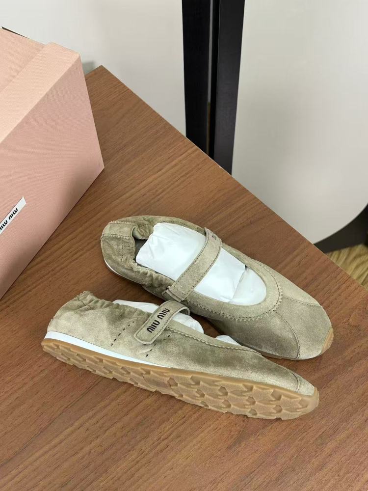 MIU MIU