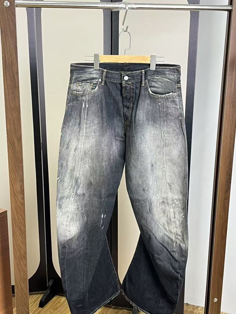 ACNE STUDIOS