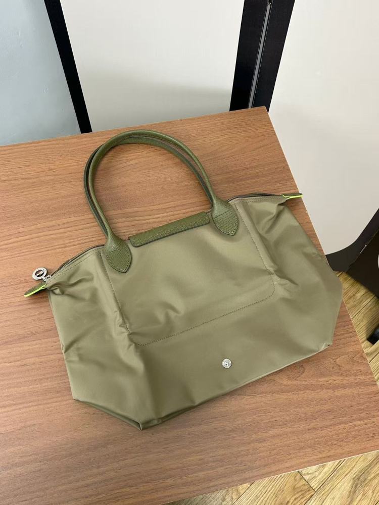 LONGCHAMP
