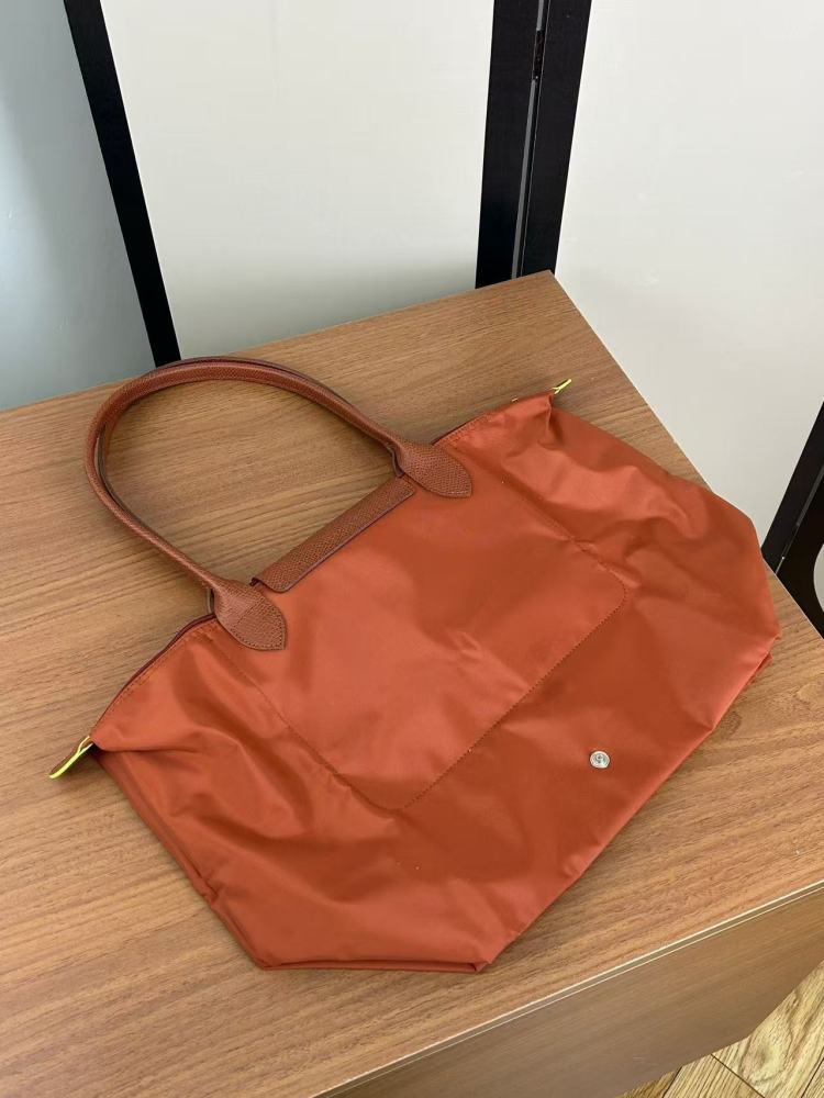 LONGCHAMP