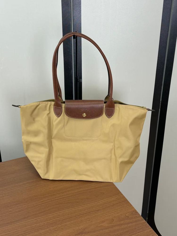 LONGCHAMP