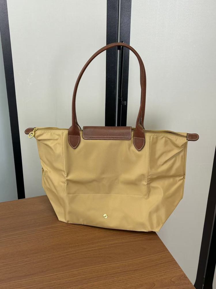 LONGCHAMP