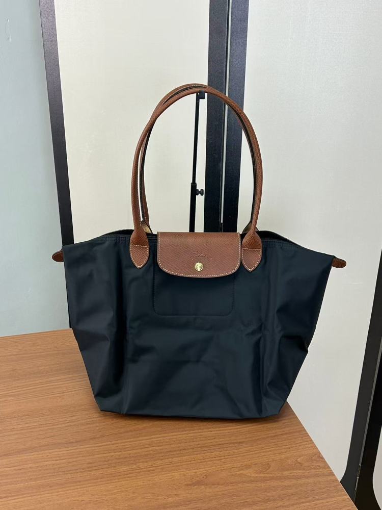 LONGCHAMP