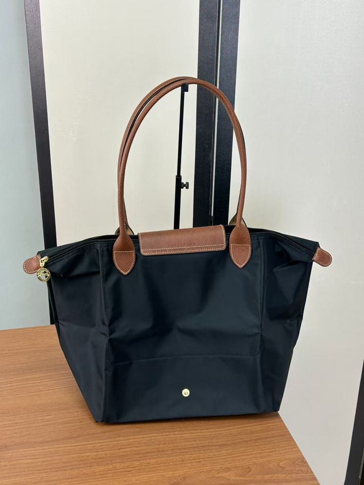 LONGCHAMP