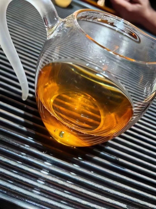 In 2006, the Special Product Macao Hualian class chapter arbor ecological tea