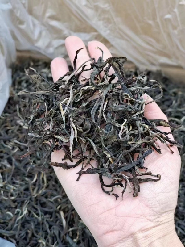 In 2022, the former returned to the mountain loose tea