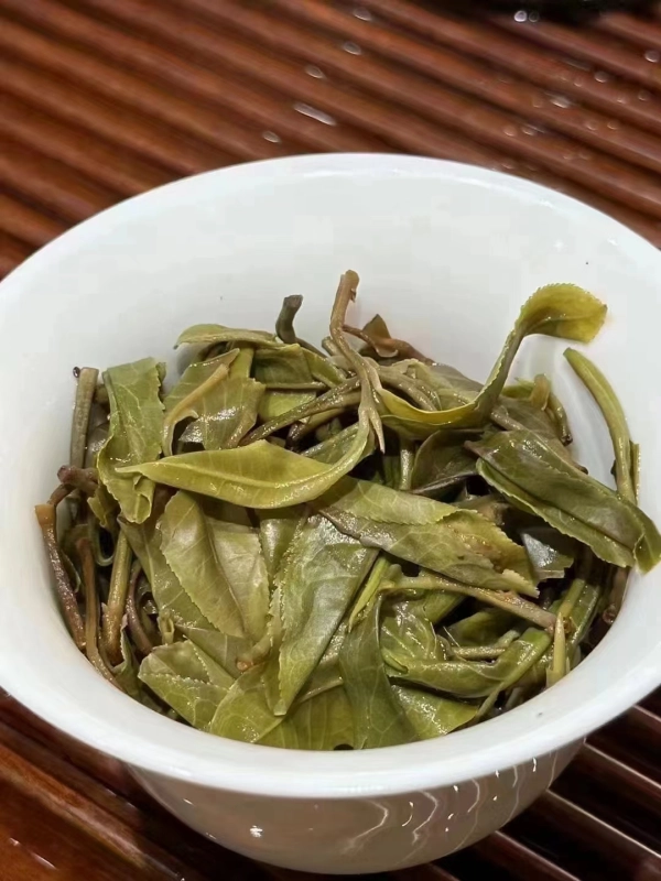 2023 Hekai Tea King Land Pu'er Raw Loose Tea