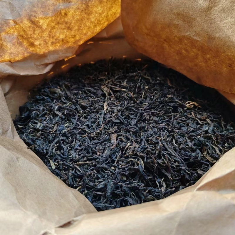 In the nineties, Song hired bamboo basket tea