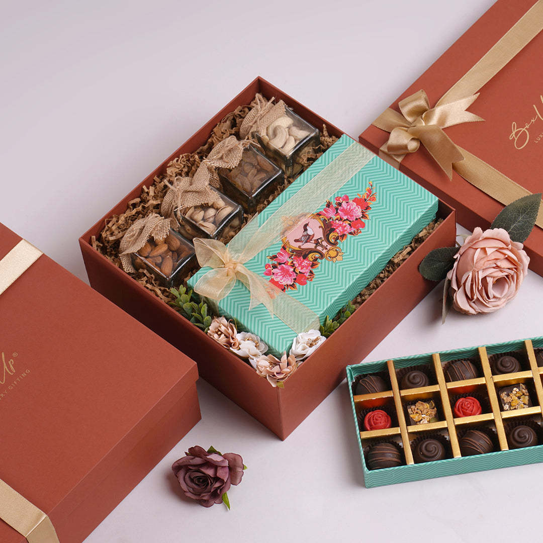 Customable Luxury Gift Box Packaging Lid And Base Box Chocolate Gift Box With Greeting Card